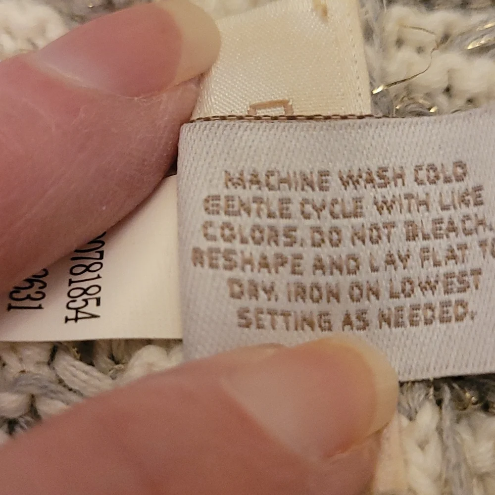 Chicos shawl collar cardigan sweater,  size  00, Chicos size chart 0/2-XS - Picture 5 of 8